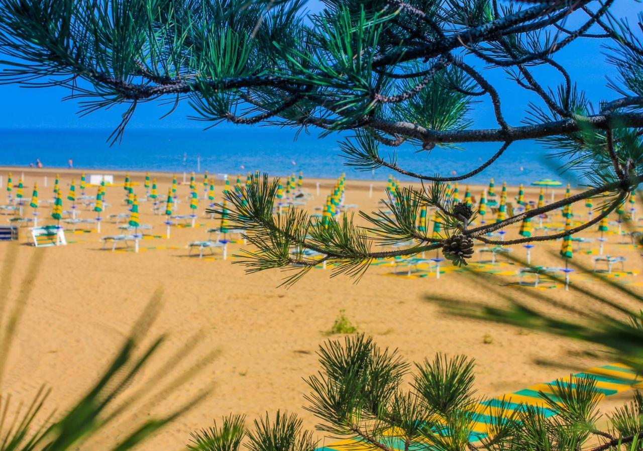 Bella Italia&Efa Village Lignano Sabbiadoro Esterno foto